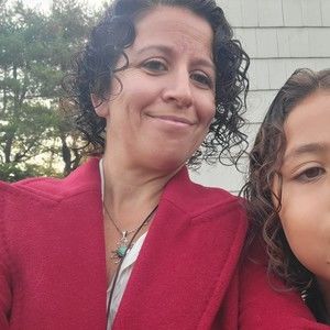 Meet your Posher, Carolina